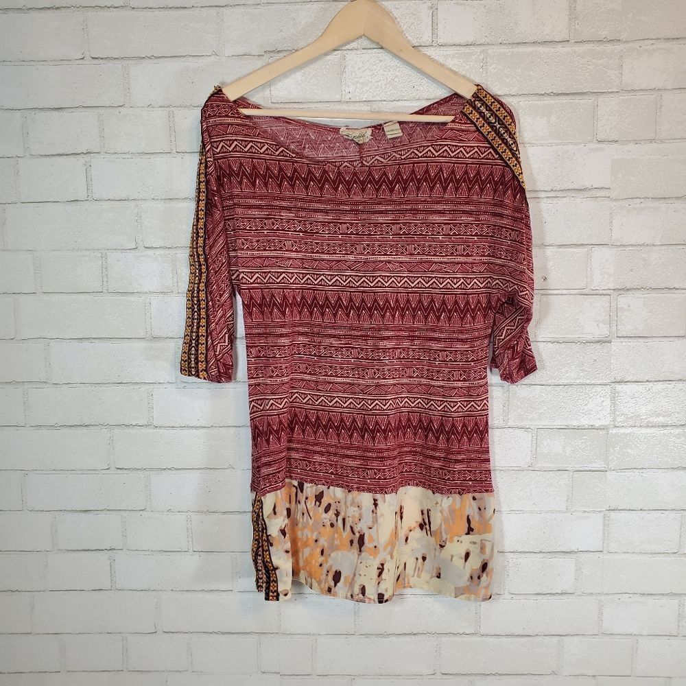 Gimmicks by BKE short sleeve top